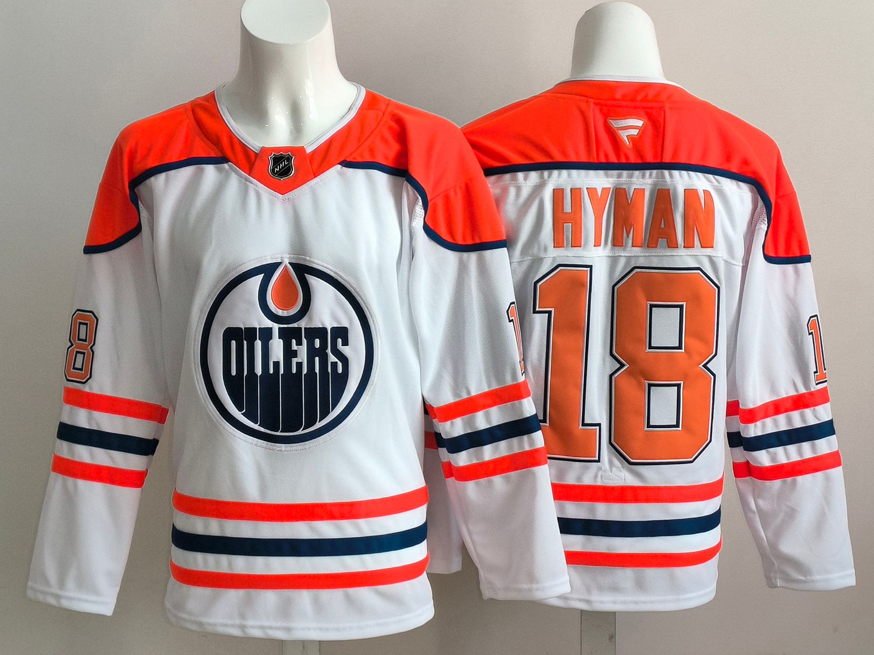 Men 2025 Edmonton Oilers #18 Hyman White Throwback NHL Jersey style 01